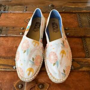 Star Wars Pink Floral Pattern Espadrilles